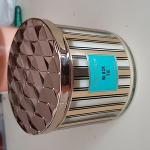 White Barn black tie candle